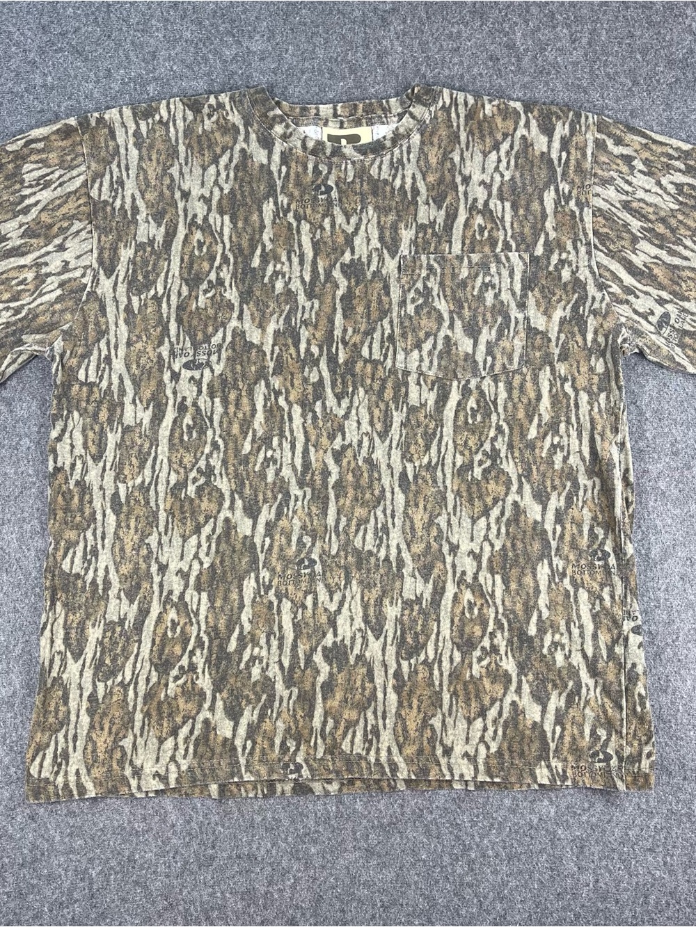Russell Outdoors Shirt Mens L Mossy Oak Bottomland Camouflage Pocket Tshirt Y2K